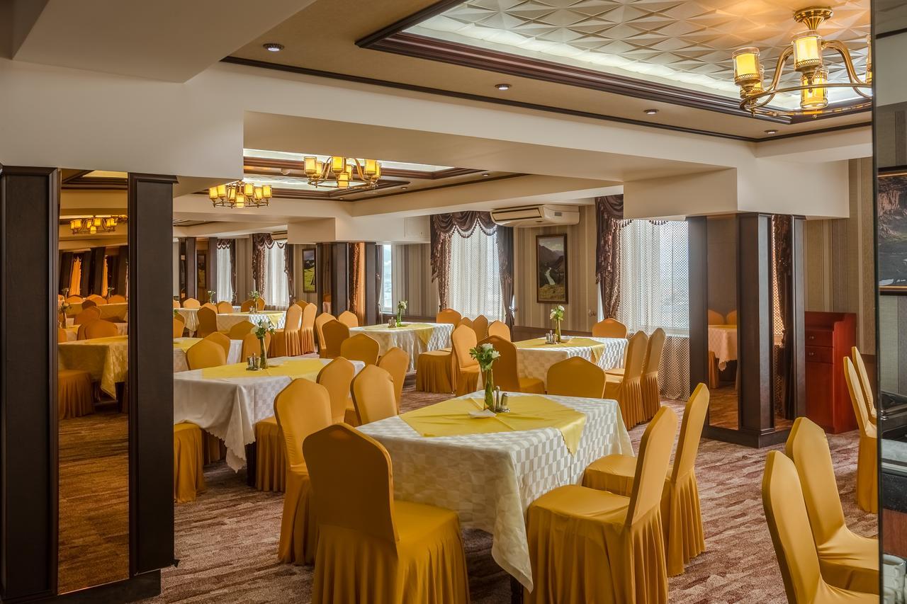 Grand Hill Hotel Ulaanbaatar Ngoại thất bức ảnh